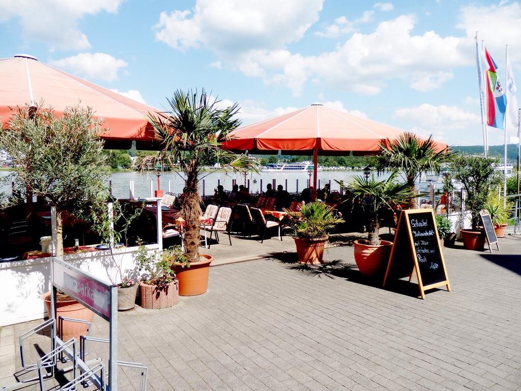 Hotel Rheinischer Hof Bad Breisig Exterior foto